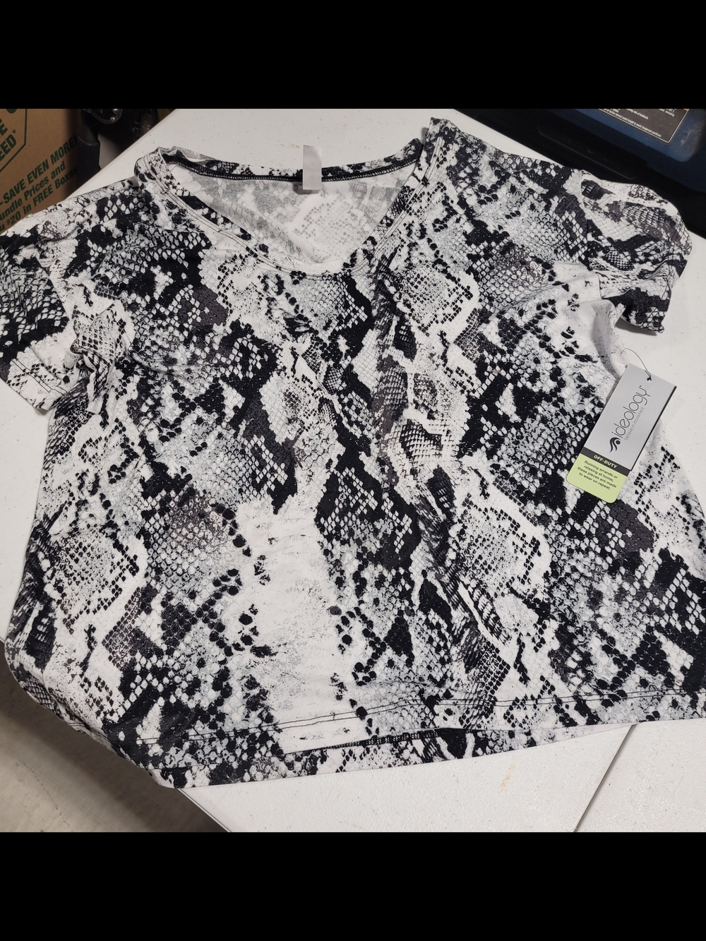 Ideology Black & White Snake-Print V-Neck Short Sleeve Top